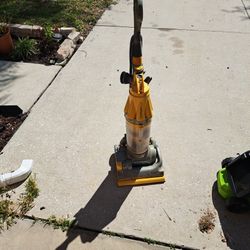 Dyson Vaccum Dc07