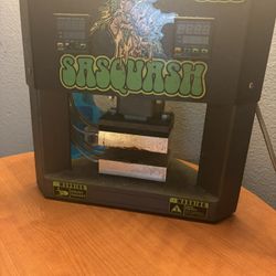 Sasquatch Rosin Press M1 With Compressor