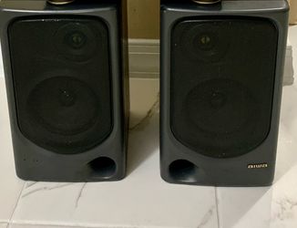 PAIR OF BASIC SPEAKERS (plugin)