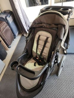 Graco Fastaction jogger stroller (terrain friendly)