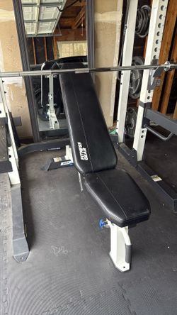Fitness Gear Bench/ Squat Rack With Adjustable Bench
