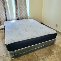 NEW QUEEN-SIZE MATTRESS AND BOX SPRING 💤