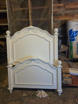 Twin bed
