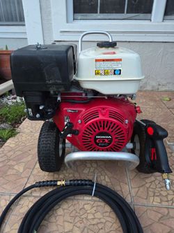 PRESSURE WASHER POWERED BY HONDA GX390 ENGINE WITH GENERAL PUMP EZ4040G: 4200  PSI AT 4GPM