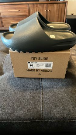 Yeezy Slide