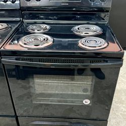 Black Amana Coil Top Stove