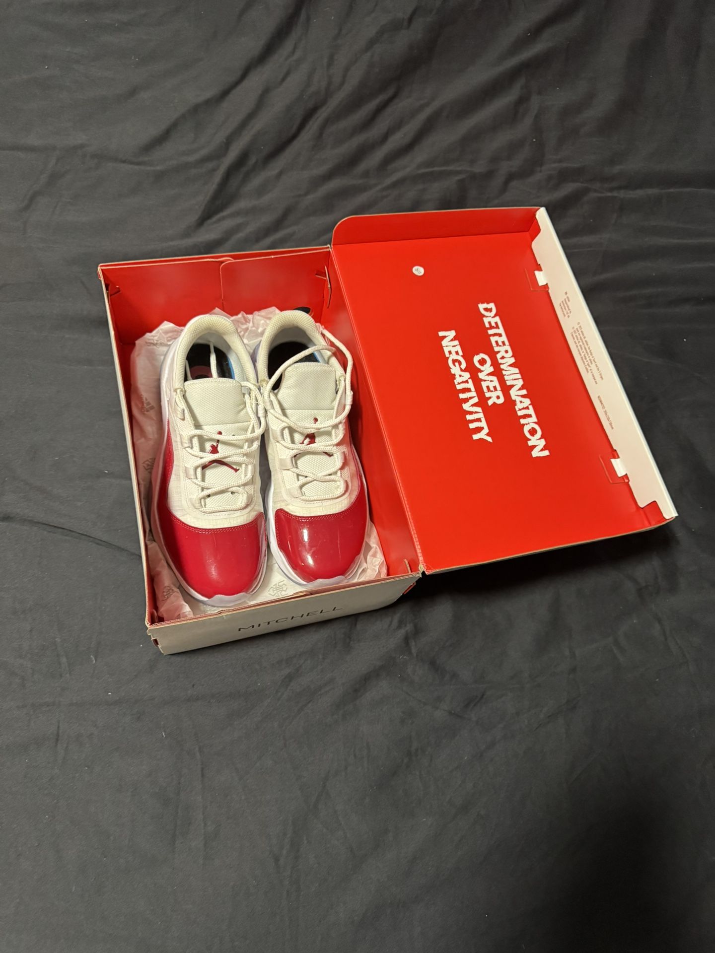 Jordan11 Low CMFT Cherry Red