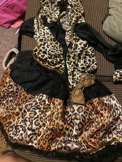 Girls Halloween costumes