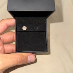 Yellow Gold Diamond Earring 