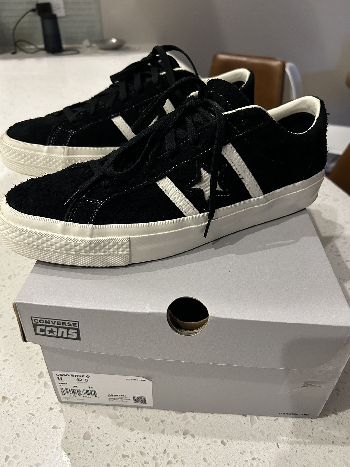Converse Men’s One Star Academy Pro Suede Size 11