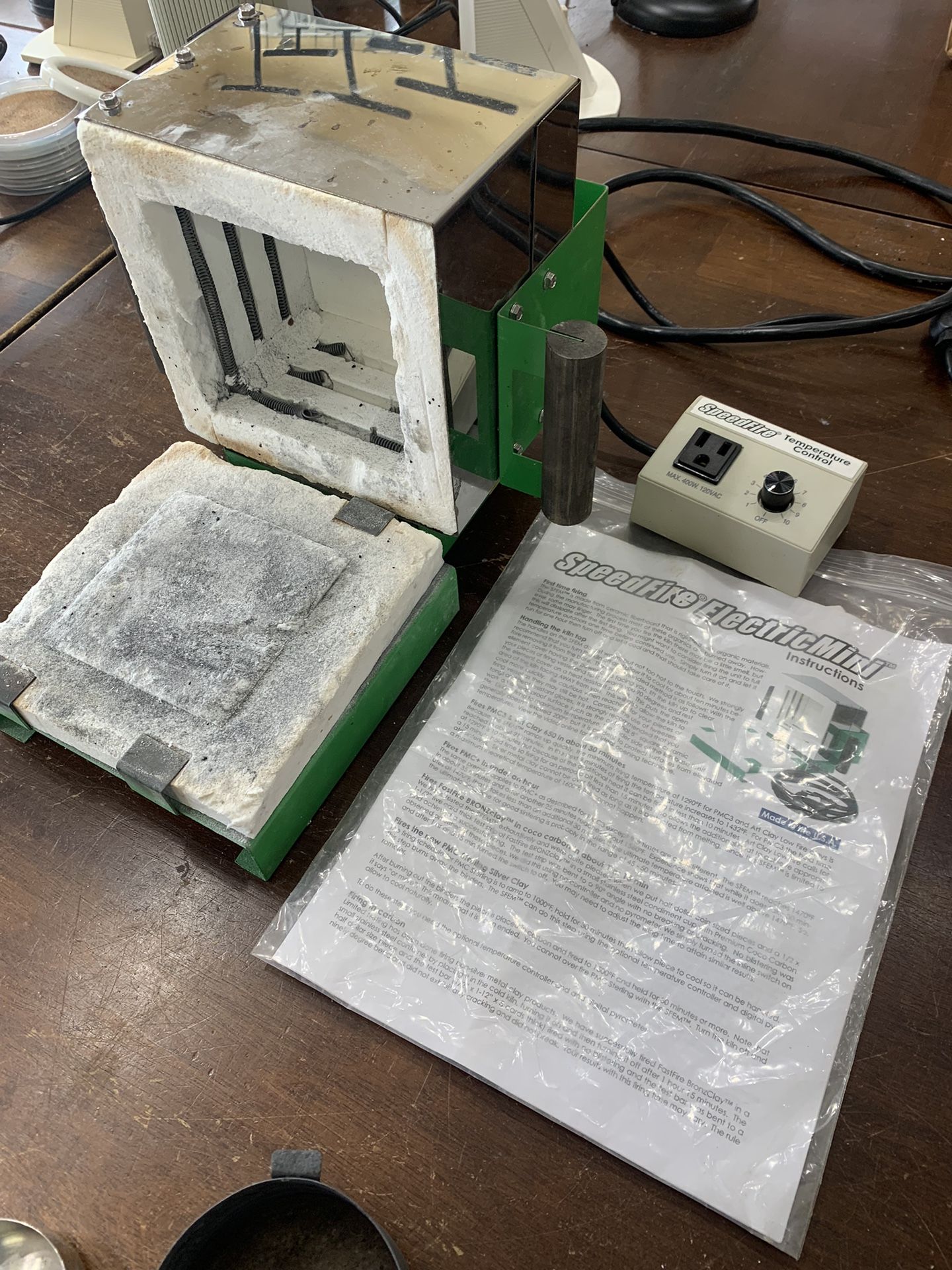 Paragon SpeedFire Electric Mini PMC Kiln for Sale in Pompano Beach, FL