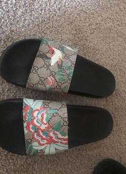 Gucci slides