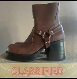 Deadstock Y2K Vintage 2001 Brown Harness Block Heel Ankle Boots - Size 6 (NIB)