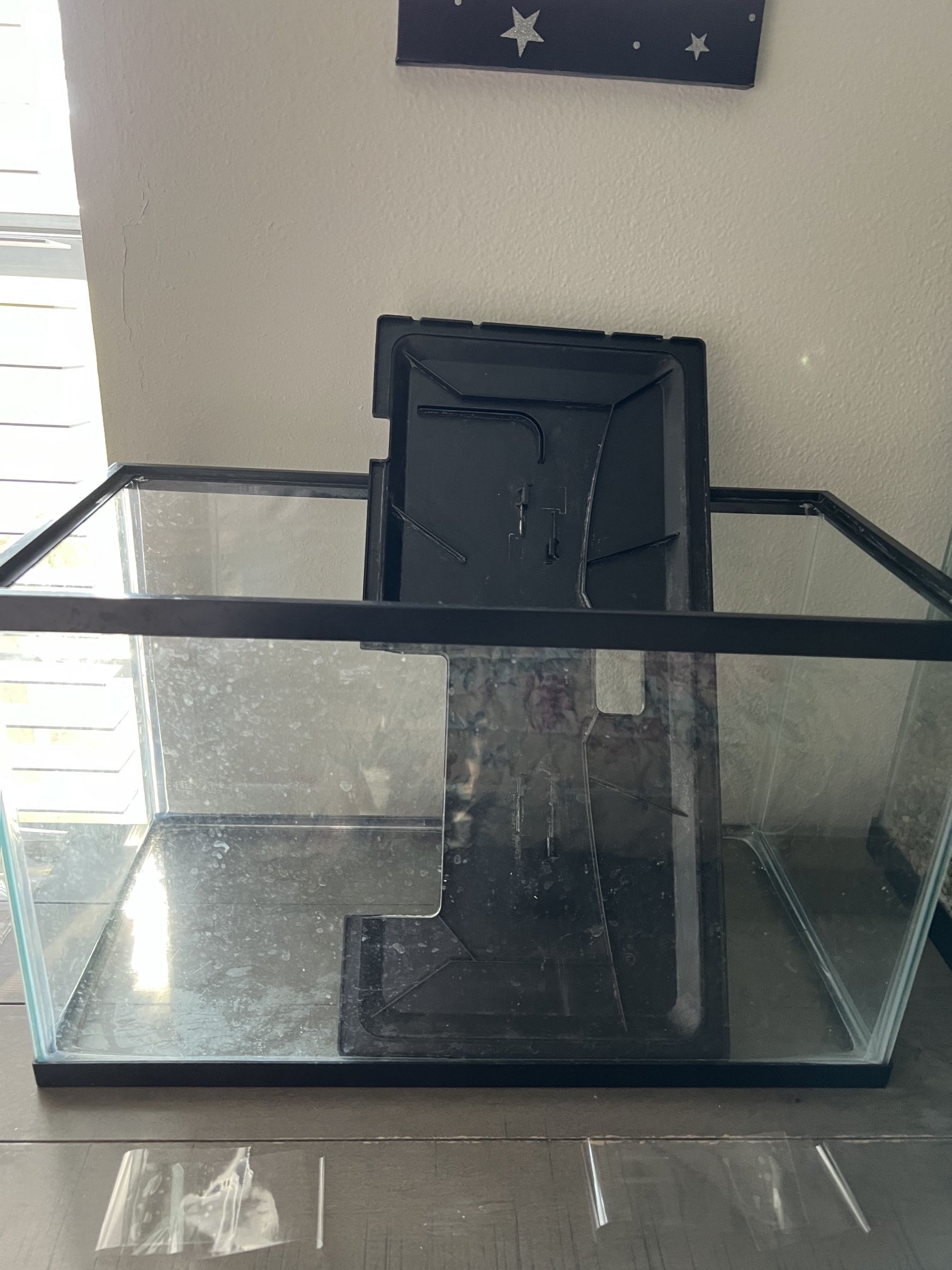 10 Gallon Fish Tank