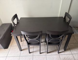 Dining set with 4 chairs and 1 bench