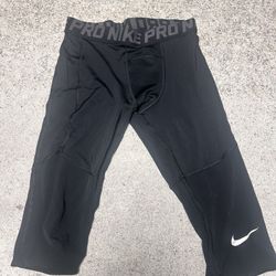 black nike 3/4 compression pants 