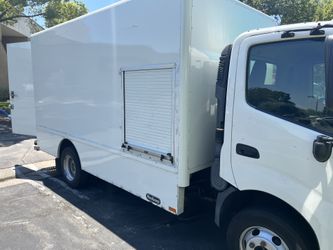 2017 Hino 155