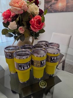 Yeti 30 oz tumbler