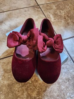 Cat & Jack burgundy velvet girls shoes size 12
