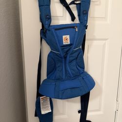 Ergobaby Omni 360 Cool Air Mesh baby carrier in blue
