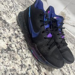 Nike Men’s Kyrie 3 Flip The Switch Basketball Shoes