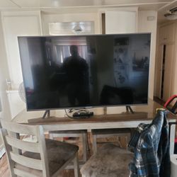 55in Element Smart Tv