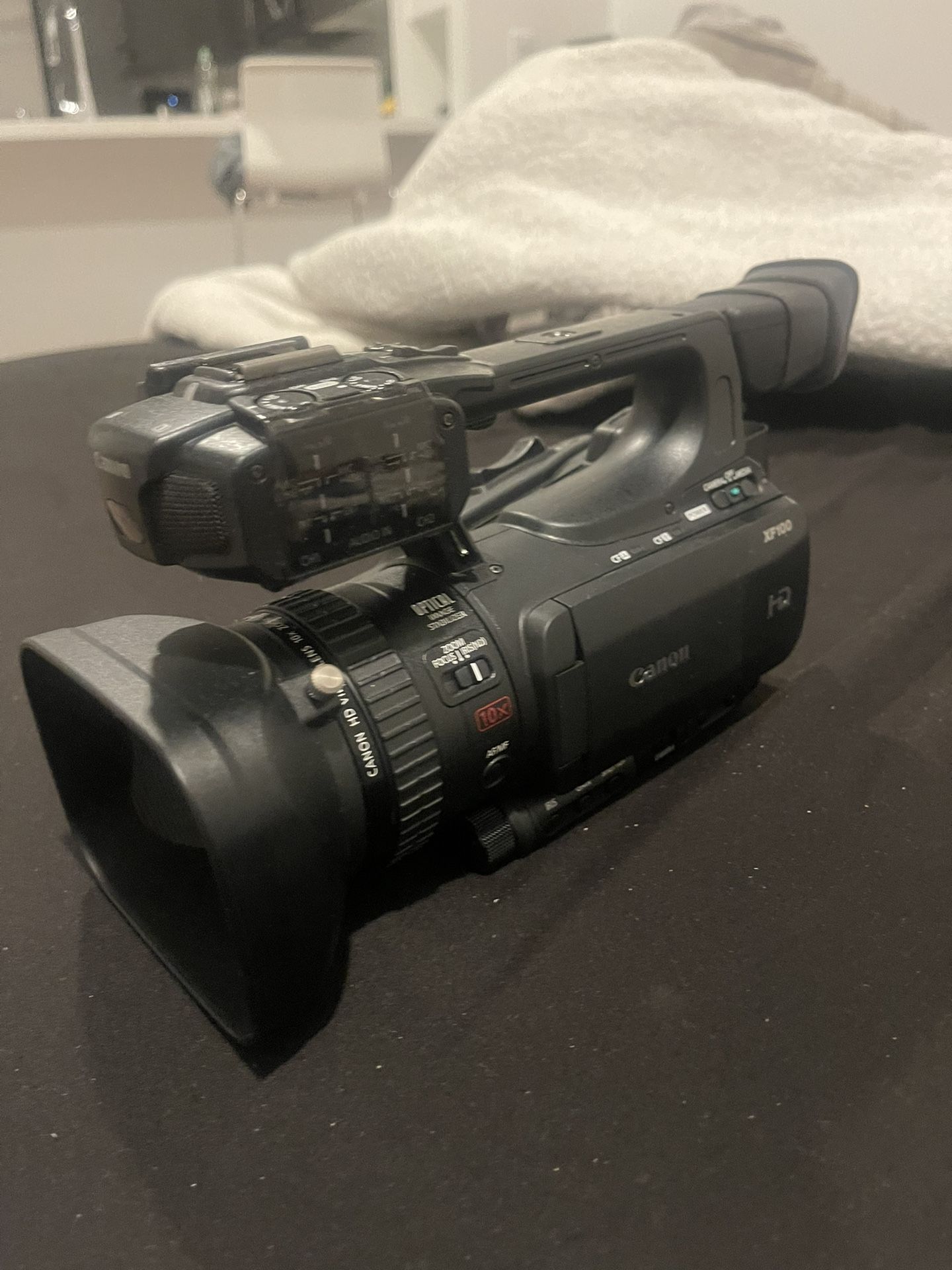 Canon XF100 HD Camcorder