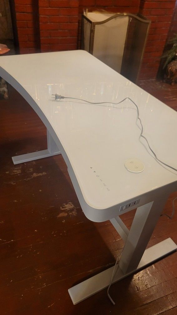 Electerical Hydraulic Desk (White) GLASS TOP