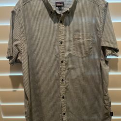 Men’s Patagonia Short Sleeve Shirt Size XXL