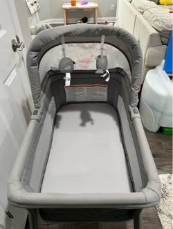 Chicco LullaGo Nest Portable Bassinet
