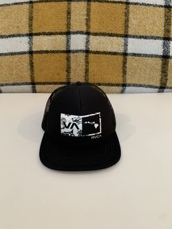 Clean “RVCA” hat