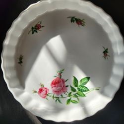 Christine Holm Porcelain Quiche Dish

