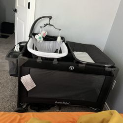 Baby Bassinet/changing table/play yard