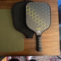 Pickleball Paddle - Brand New, Never Used, With Protective Cover