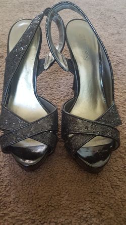 GUESS black glitter peeptoe heels