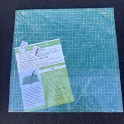 A self-healing rotating cut mat is a specialized cutting surface