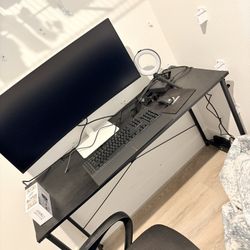 42” Office Desk & Chair 