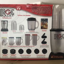 Magic Bullet 25 piece set containers & lids only