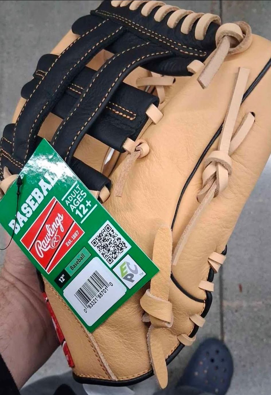 Brand new Rawlings Baseball Glove 12"