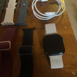 Apple Watch Series 6 (44mm, GPS, Graphite) with Bands