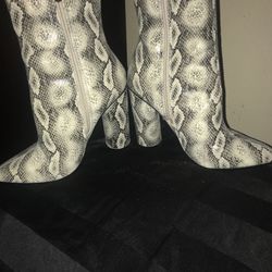 Fashion Nova Boots