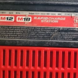 MILWAUKEE M12/M18 RAPID CHARGER - LOCAL PRICE OF 100.00