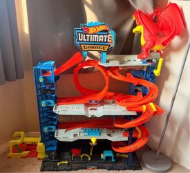 Hot wheels ultimate garage track