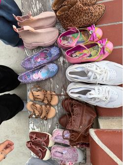 Girl shoes