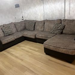 Selectional couch