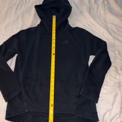 Nike Tech Fleece Pullover Hoodie in black/black /high Funnel/ Hood Neck Design S