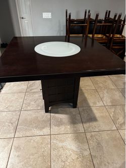 Dinner room table