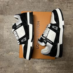 LV TRAINER SNEAKERS 