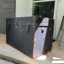 Vintage Trunk
