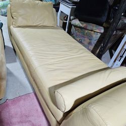 Leather Daybed/settee